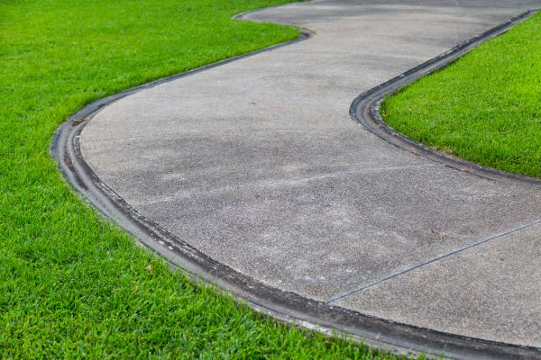 Cost of Concrete Sidewalk Construction in Columbia